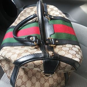 Gucci boston
